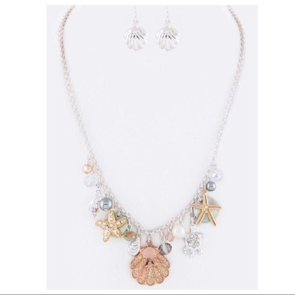 Mix Shell Charms  Necklace Set